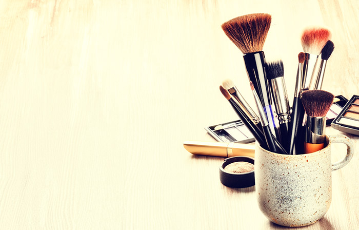 Make up 14